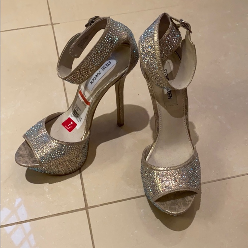 Woman’s shoes